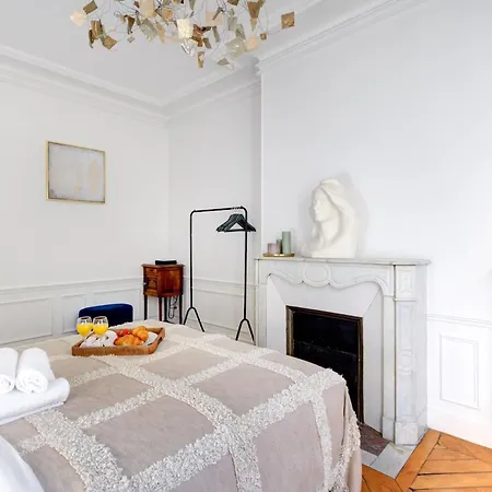 Appartamento Bnbnova - 2br - Le Louvre & Saint Germain Parigi